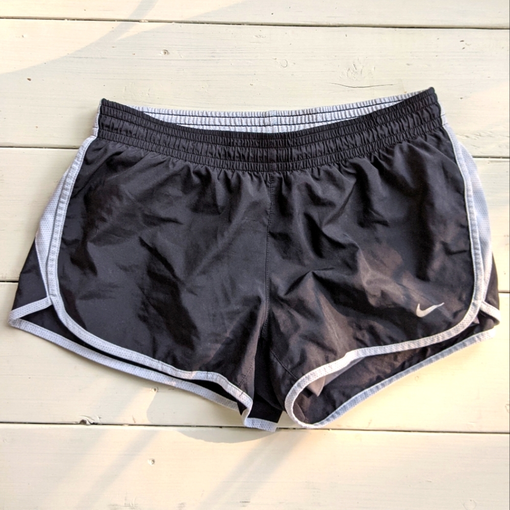 Nike Dri Fit Black & Gray Trim Athletic Shorts, Lined